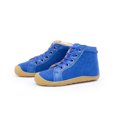 Kinderschuhe aus natürlichen Materialien